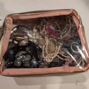 Mystery jewelry Bag 🛍️